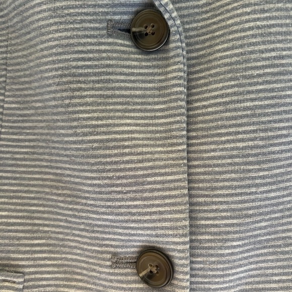 Gap women’s blue and white striped blazer size 8 - Picture 2 of 5